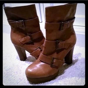 Platform heel ankle boots size 8.5